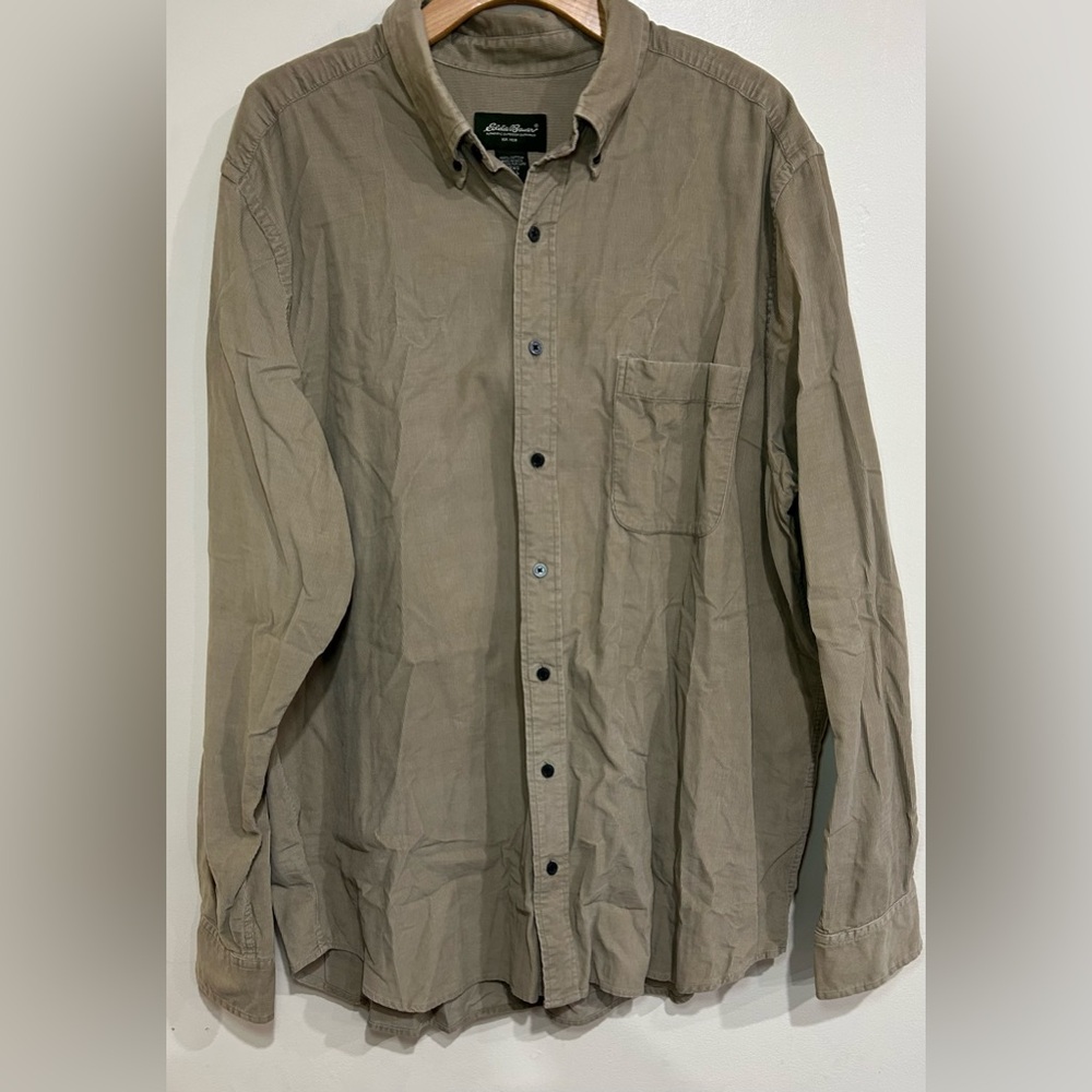 Eddie Bauer Button Down Men’s Size XL Tall 100% cotton